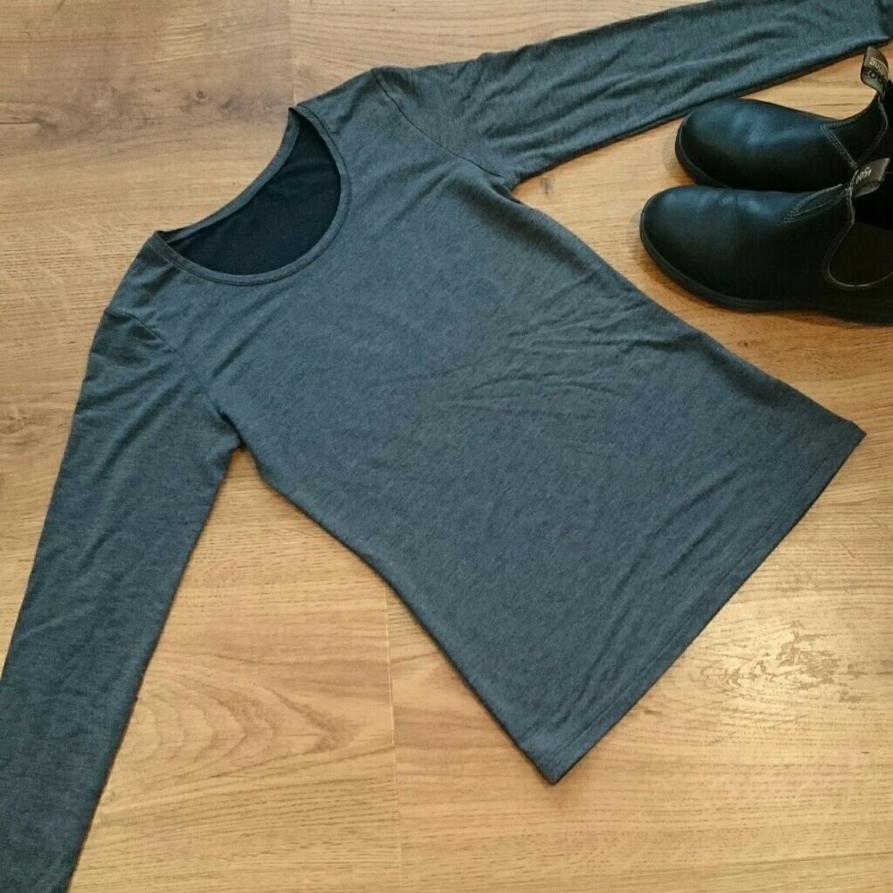 Uniqlo heattech base underlayer long sleeve top